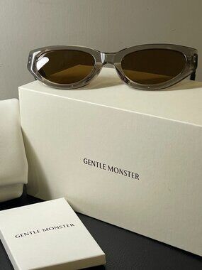 Gentle Monster Rococo | Transparent Brown Retro Cat-Eye Sunglasses